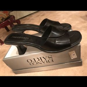 Black low heel shoes